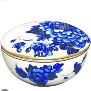 Prouna Emperor Flower Covered Dish